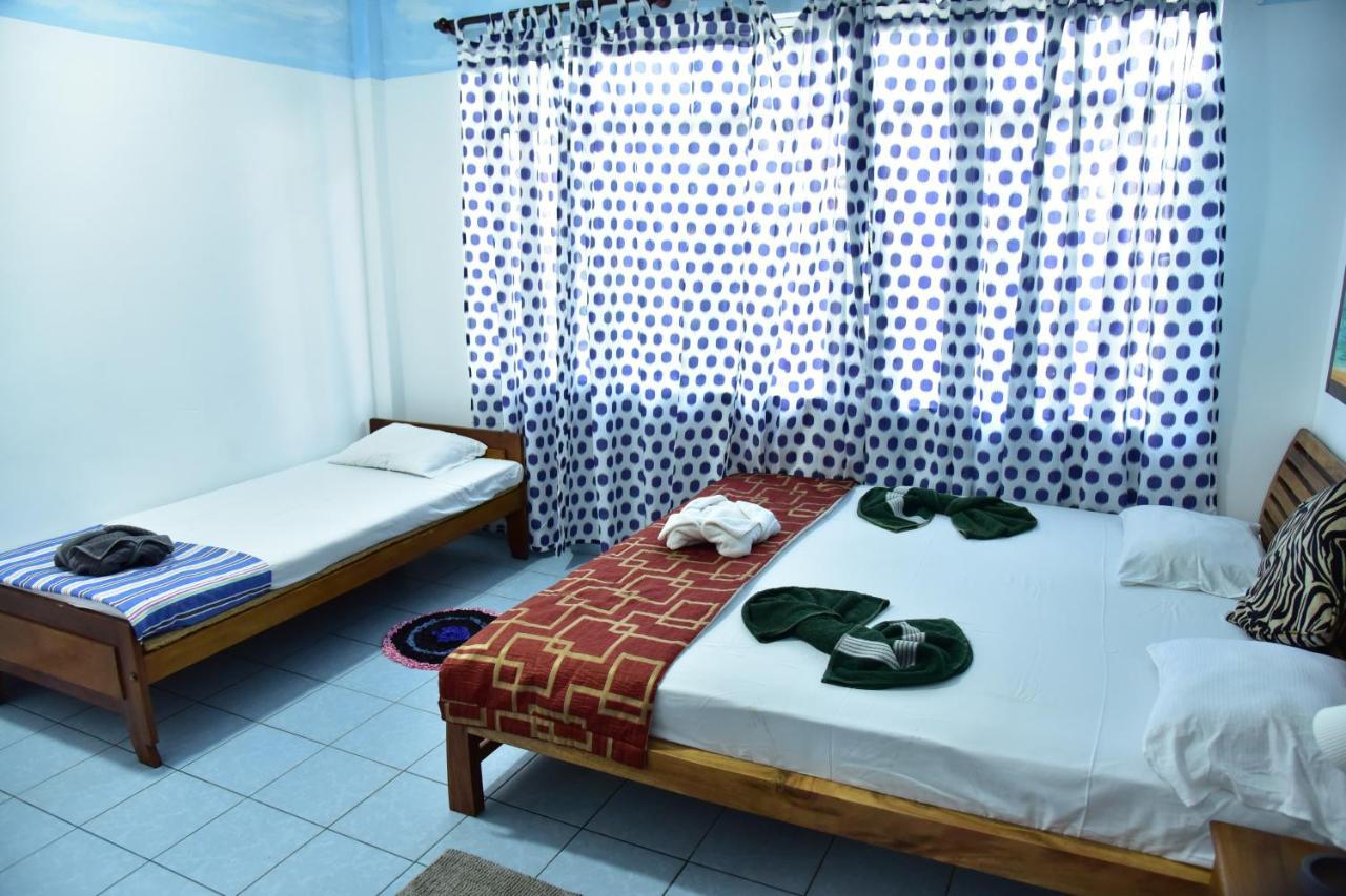 Hotel Happy Tuna Hikkaduwa Eksteriør billede